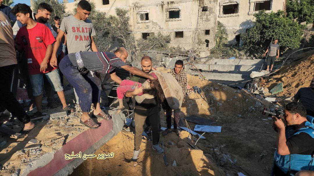 Dozens of Bodies Trapped Under Gaza Rubble Amid Airstrikes