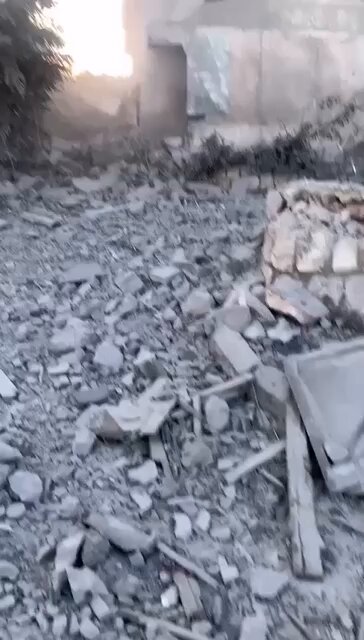 Israeli airstrikes hit Lebanese villages and towns