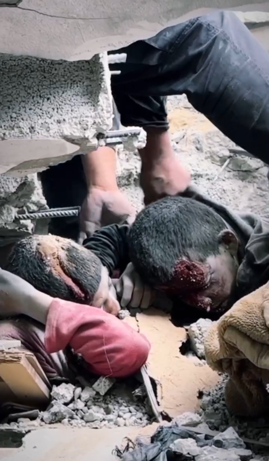 Genocide in Gaza continues day 136 awareness