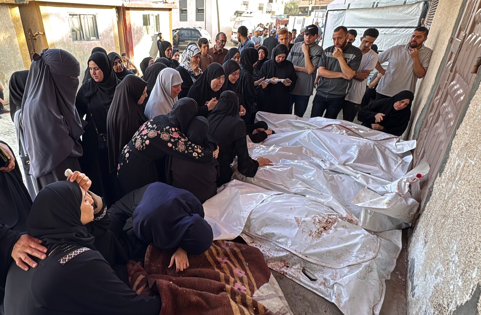 Four Killed in Israeli Bombing East Khan Younis