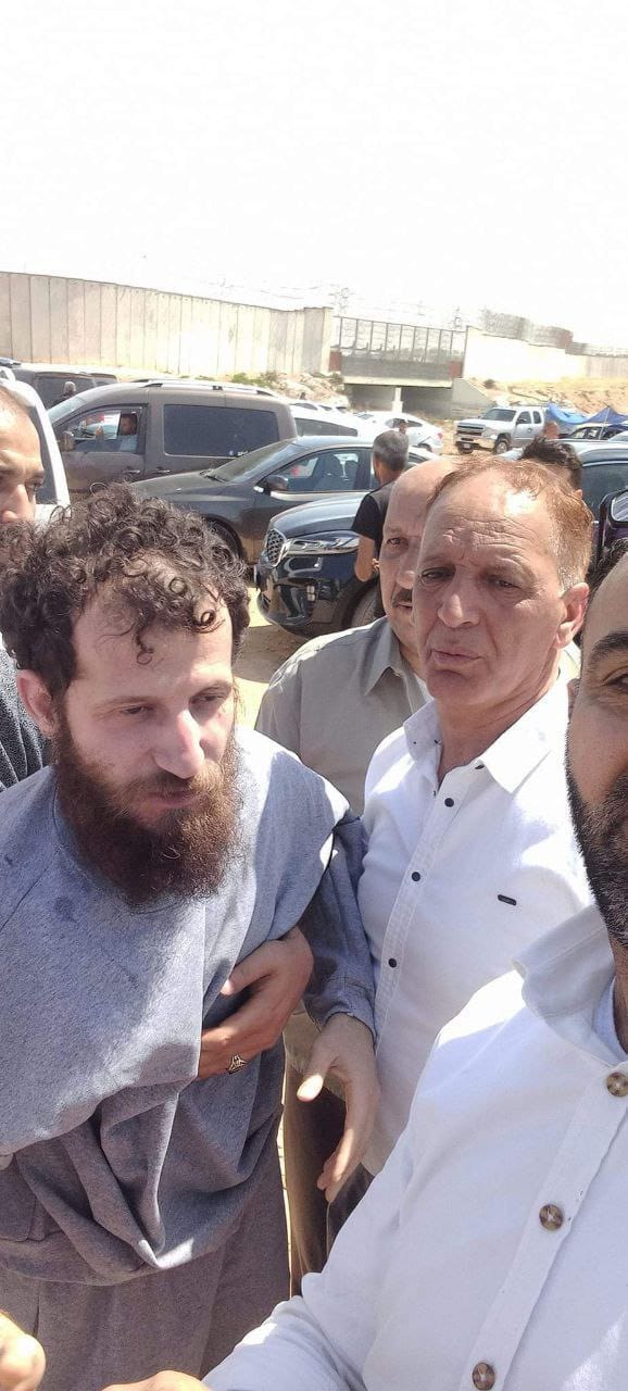 Palestinian Prisoner Mahmoud Khuffash Released After 20 Years