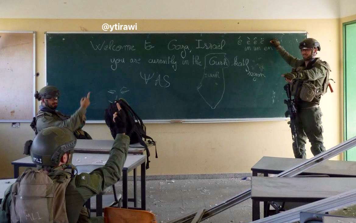 IOF soldiers sabotage Gaza school, 625k children denied education