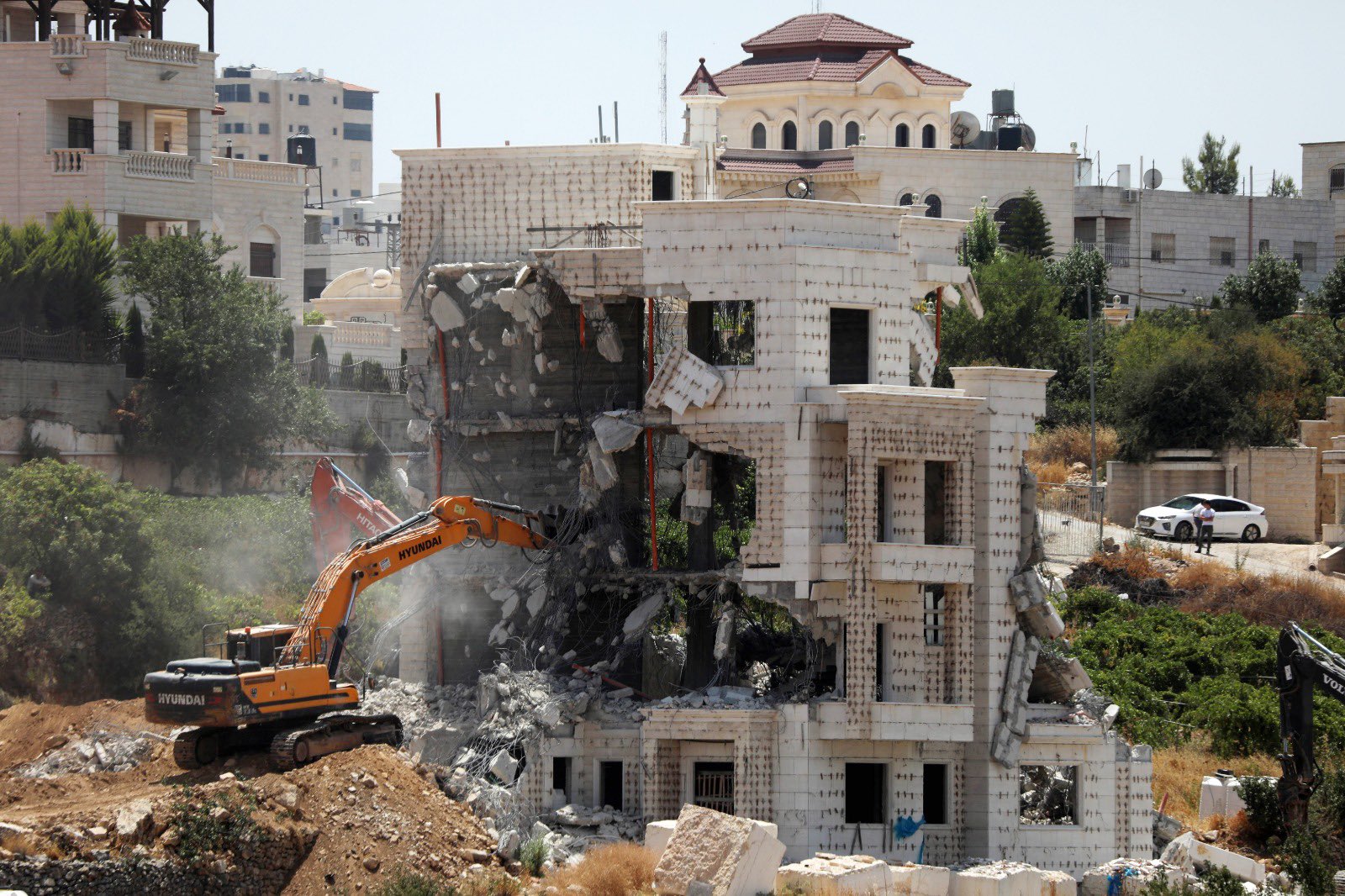 Israeli Forces Demolish Palestinian Homes in Ramallah