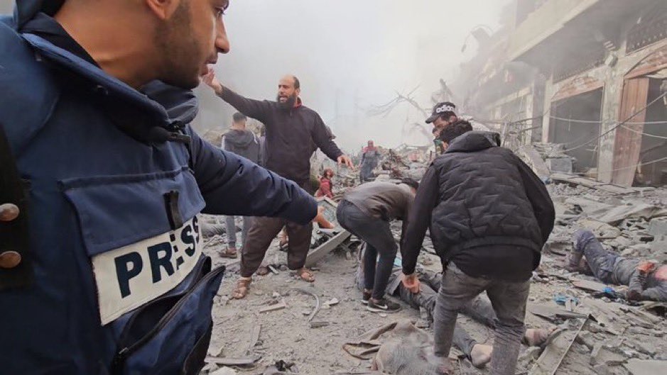 Hundreds of Civilians Seek Shelter in Jabalia Refugee Camp