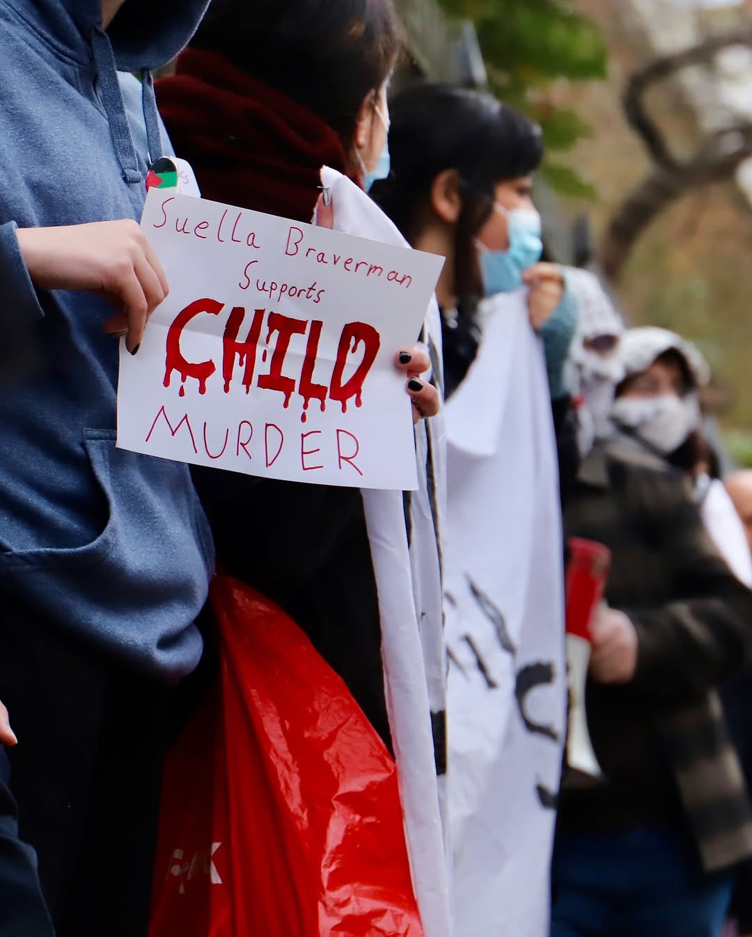 Students Protest Braverman’s Palestine Flag Comments at Oxford Union