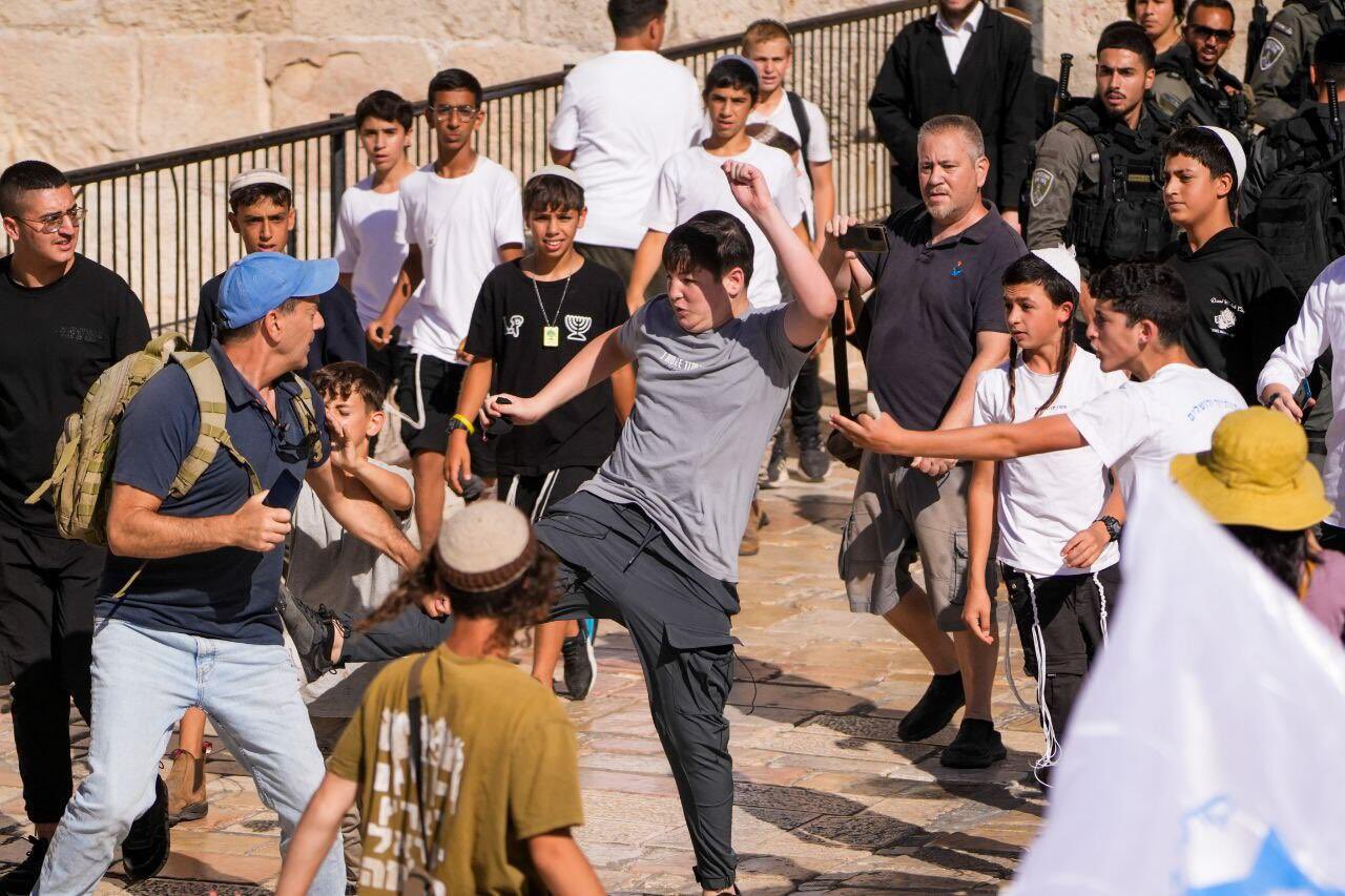 Another attack on journalist Uri Erlich documented