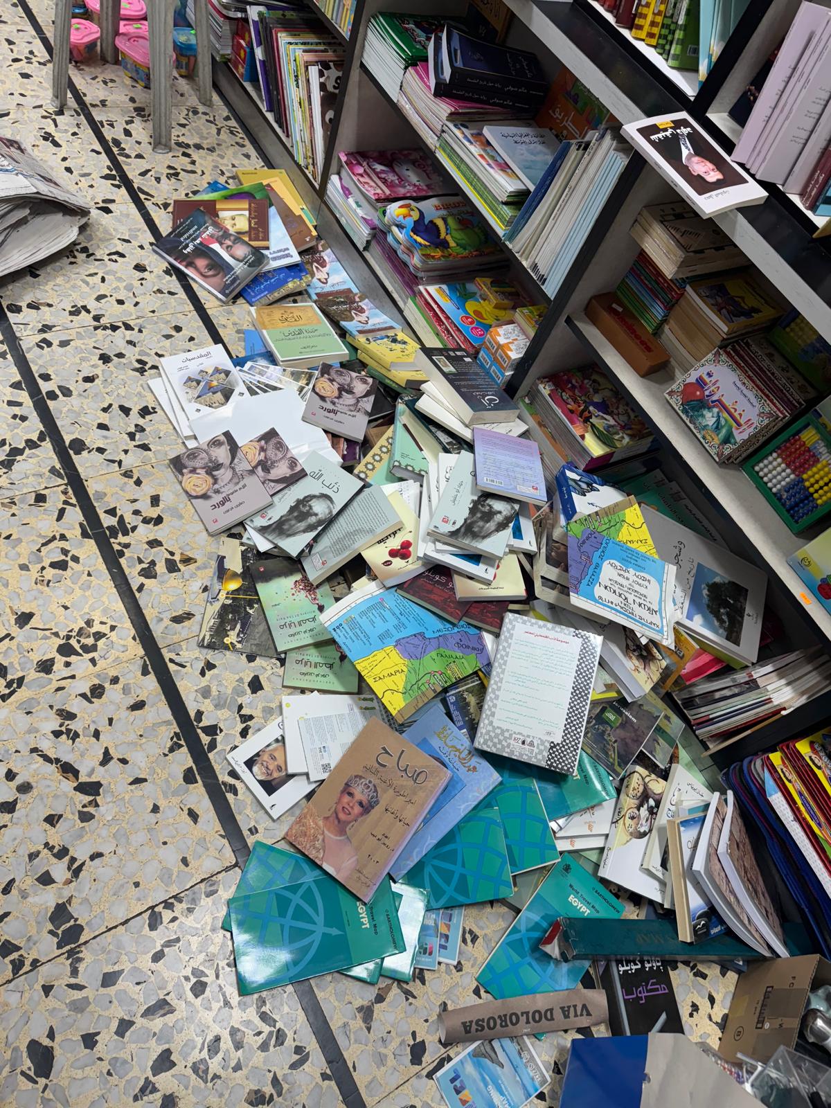 Palestinian intellectuals arrested for selling Arabic books