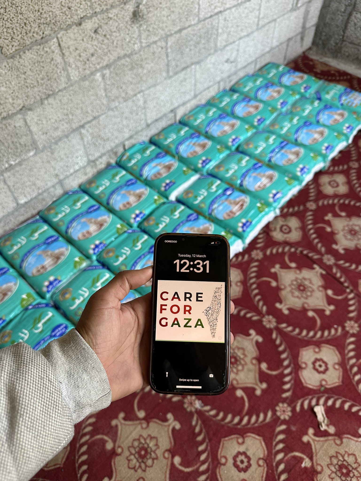 New Diapers Delivery for Babies in Gaza Tents