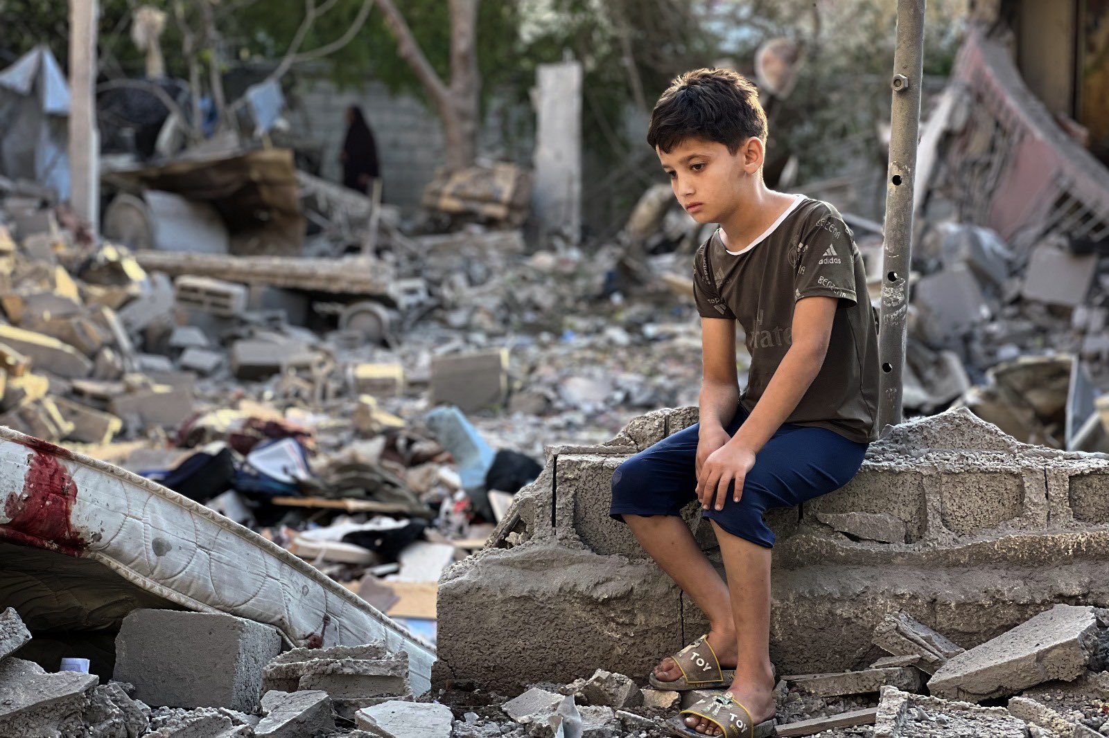 Child loses mother and siblings in Gaza bombing