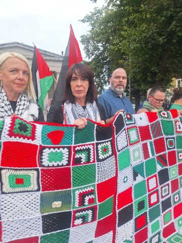 Dundalk Community Holds Vigil for Gaza Palestinians