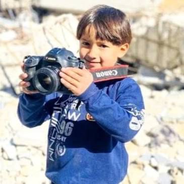Child killed by Israeli sniper fire in Khan Younis