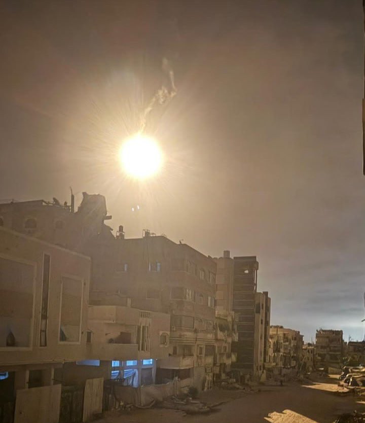 Israeli forces drop illumination bombs in Gaza City neighborhood