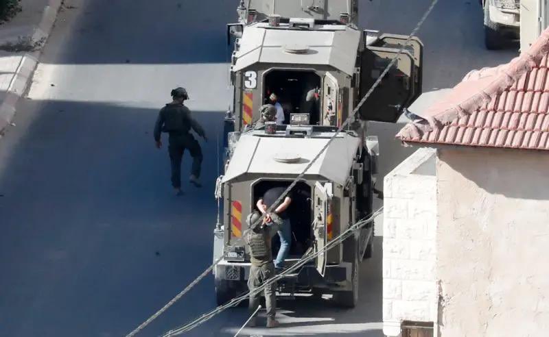 Israeli forces kidnap 150+ Palestinians in West Bank