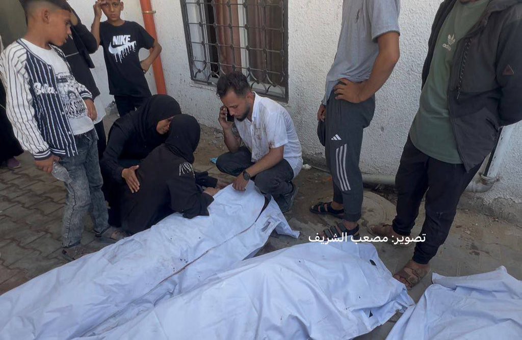 Bombing kills 35, leaves 25 missing