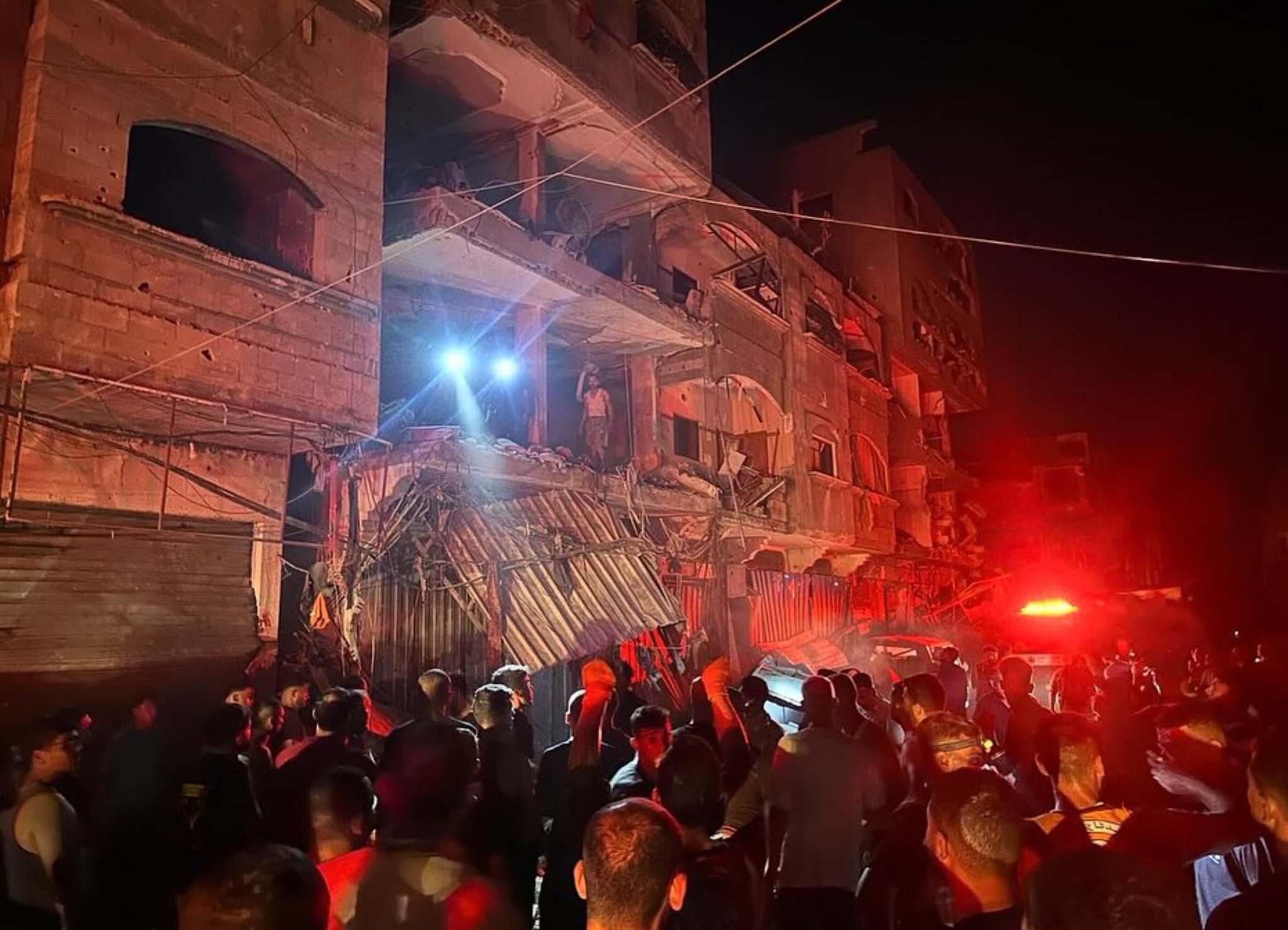 Israeli airstrike on Gaza building kills 4, injures 19