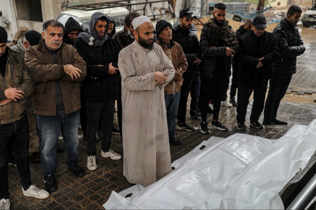 14 Killed Including Three Children in Gaza Home Collapses