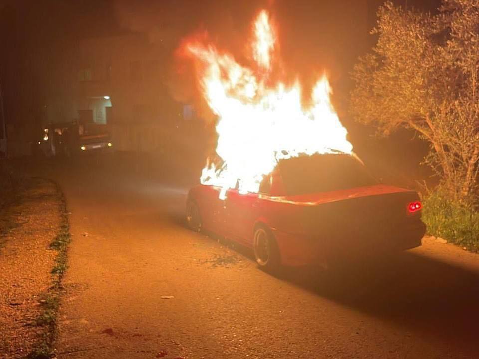 Israeli settlers burn vehicles in West Bank village raid