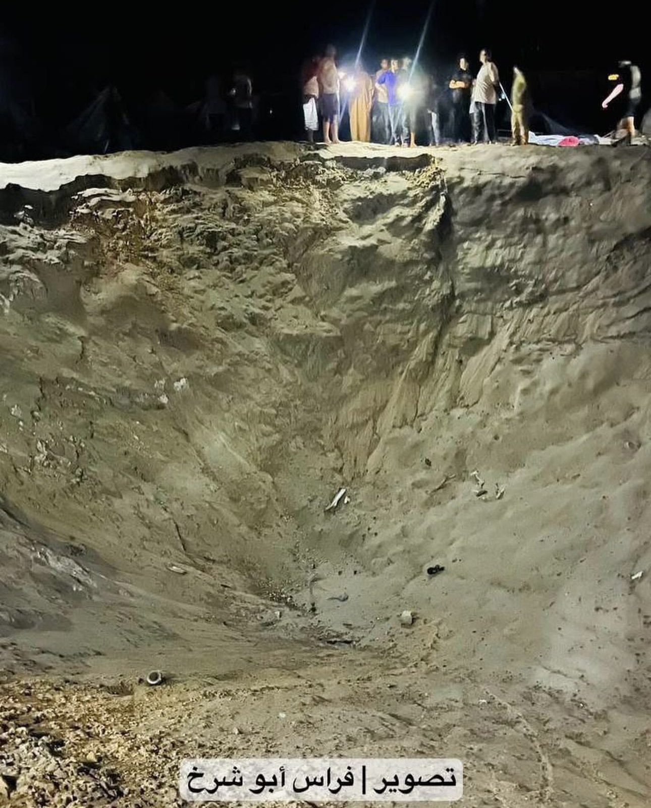 Israeli airstrikes destroy tents in Khan Younis, dozens missing