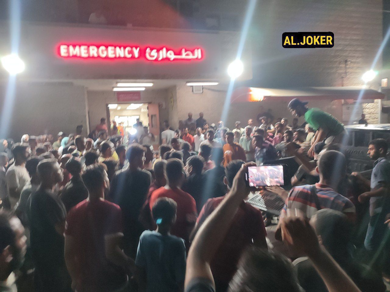 Israeli airstrike on Al-Nashaw house kills and wounds in Gaza