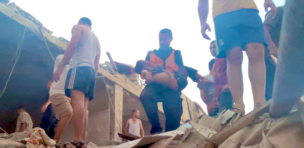 Gaza Strip: Israeli Airstrikes Kill Civilians in Multiple Locations