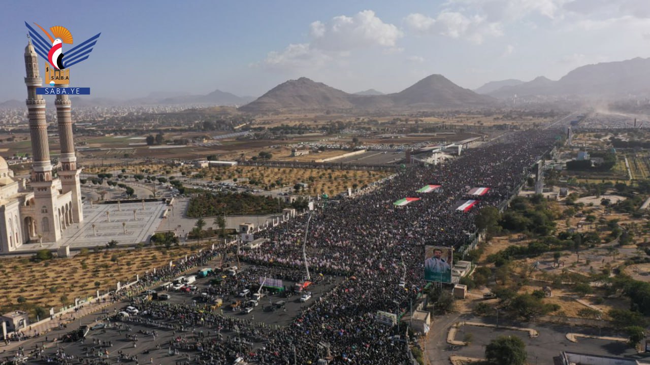 Mass Rally in Sana’a Supports Palestinians in Gaza