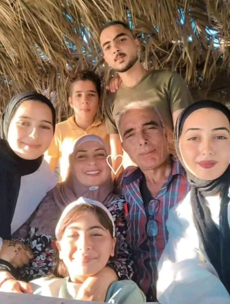 Israeli army bombs Abu Shawish family home in Gaza, kills entire family