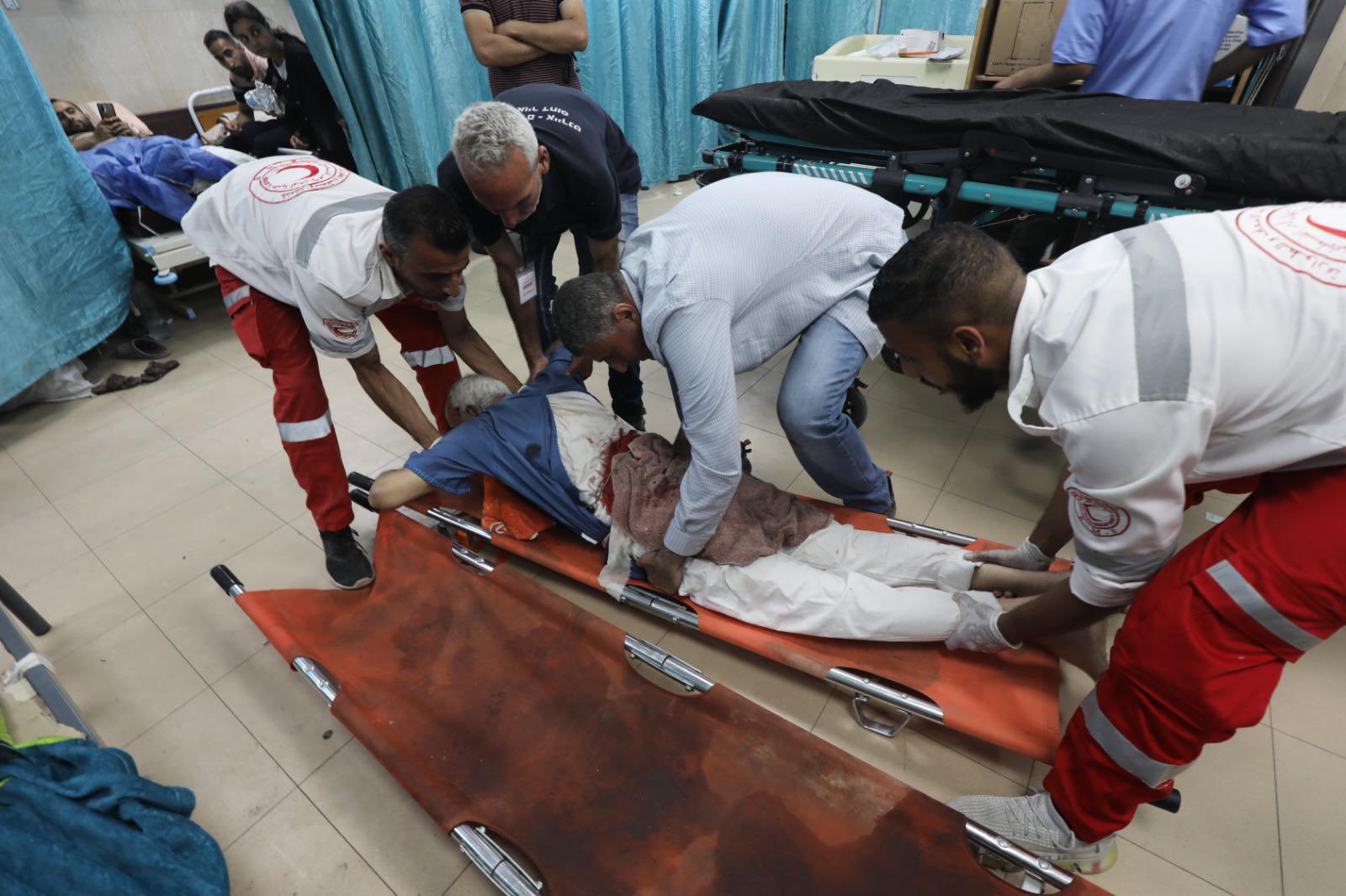 Israeli airstrikes kill three, injure seventeen in Gaza