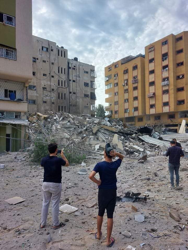 Israeli Airstrikes Hit Residential Building West of Gaza