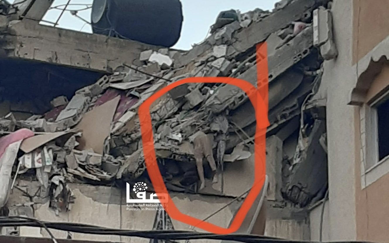 Child Trapped in Building After Israeli Bombing in Gaza City