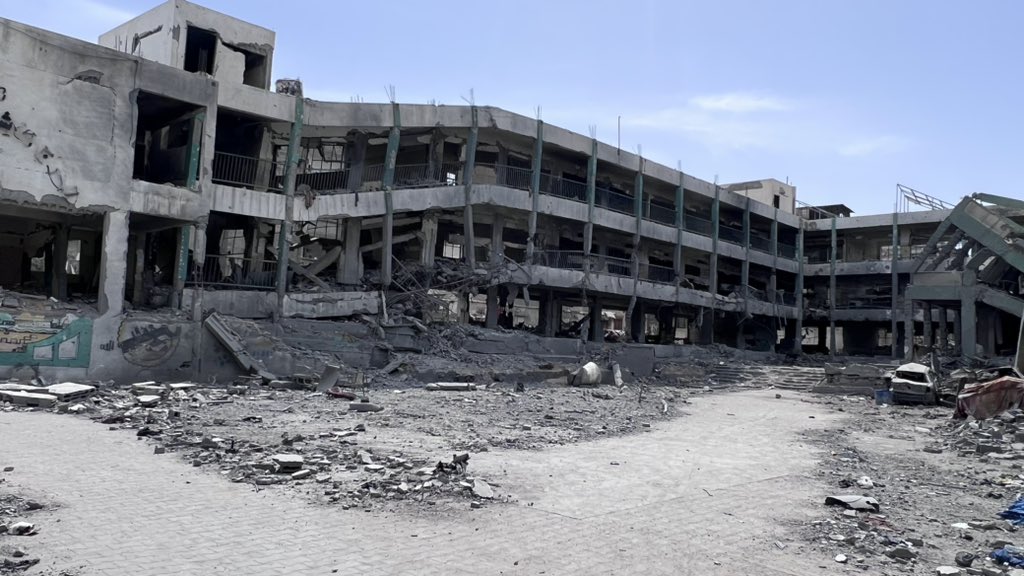 School Sheltering 2,000 Displaced Persons Destroyed in Gaza