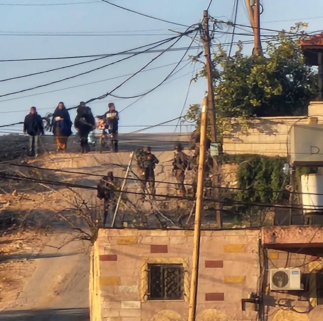 Israeli occupation forces forcibly displace Palestinian families in Tamoun