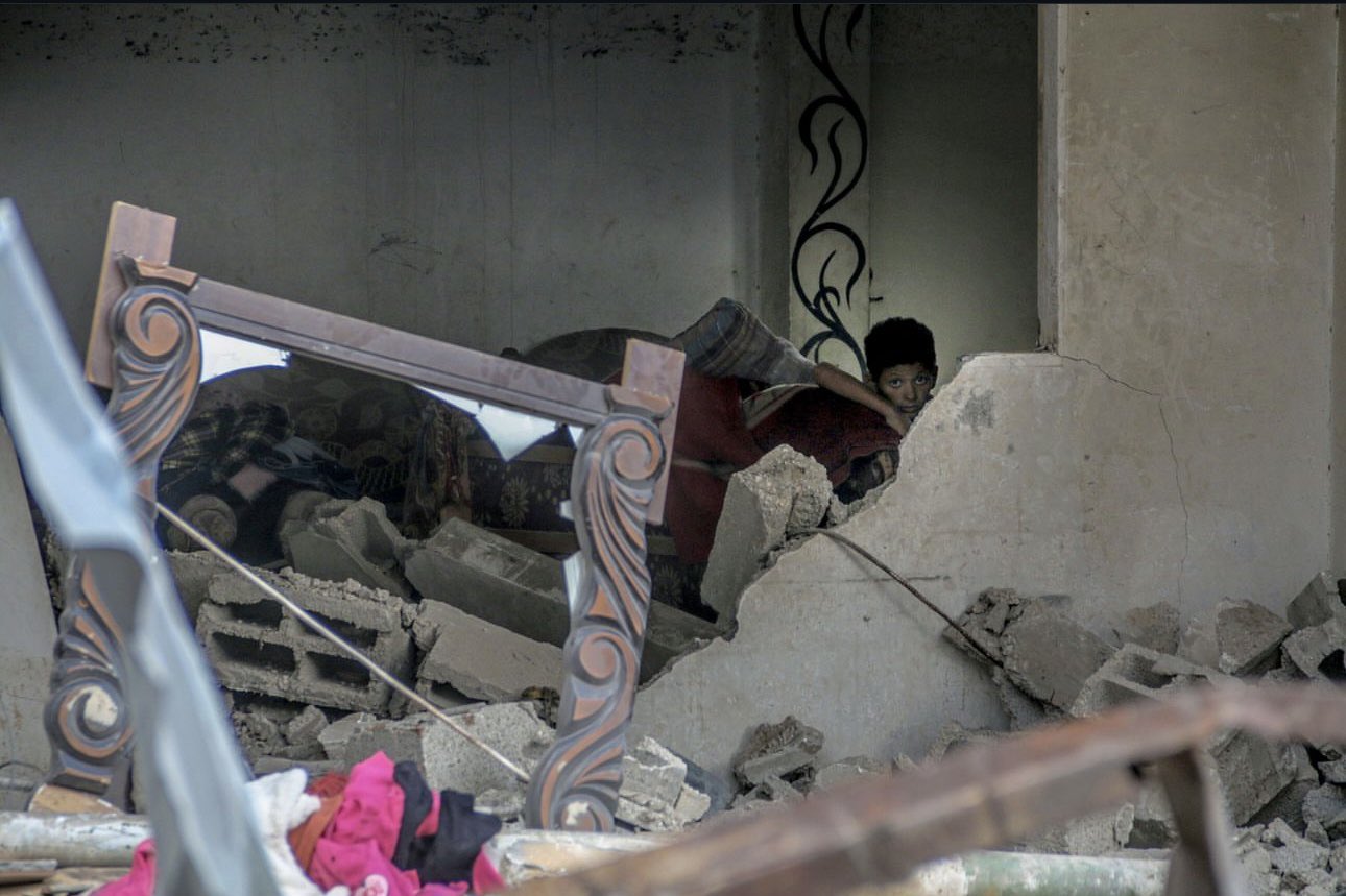 10 killed, 13 injured in Israeli strike on Gaza house