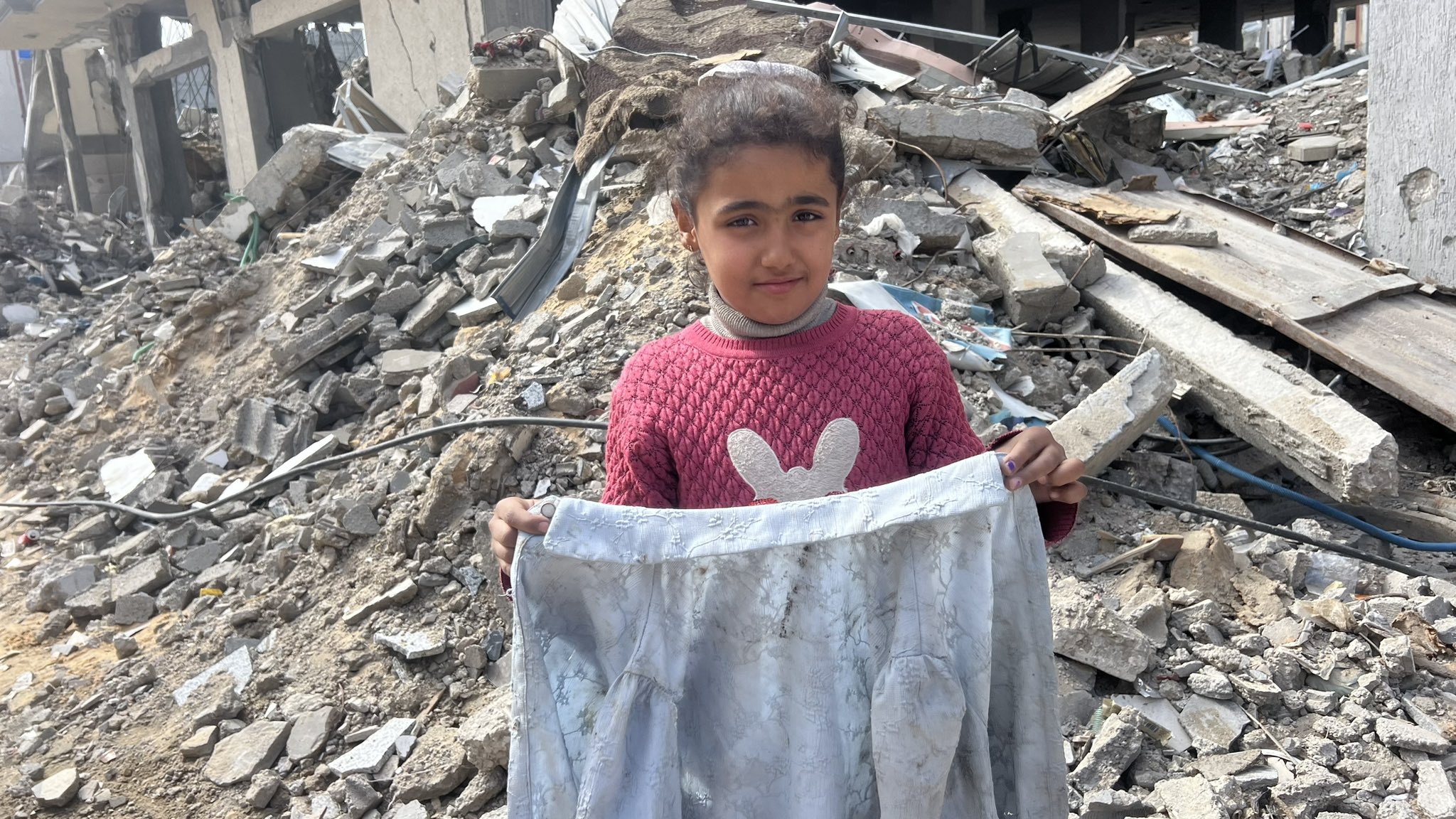 Daughter finds mother’s gift in rubble after killing
