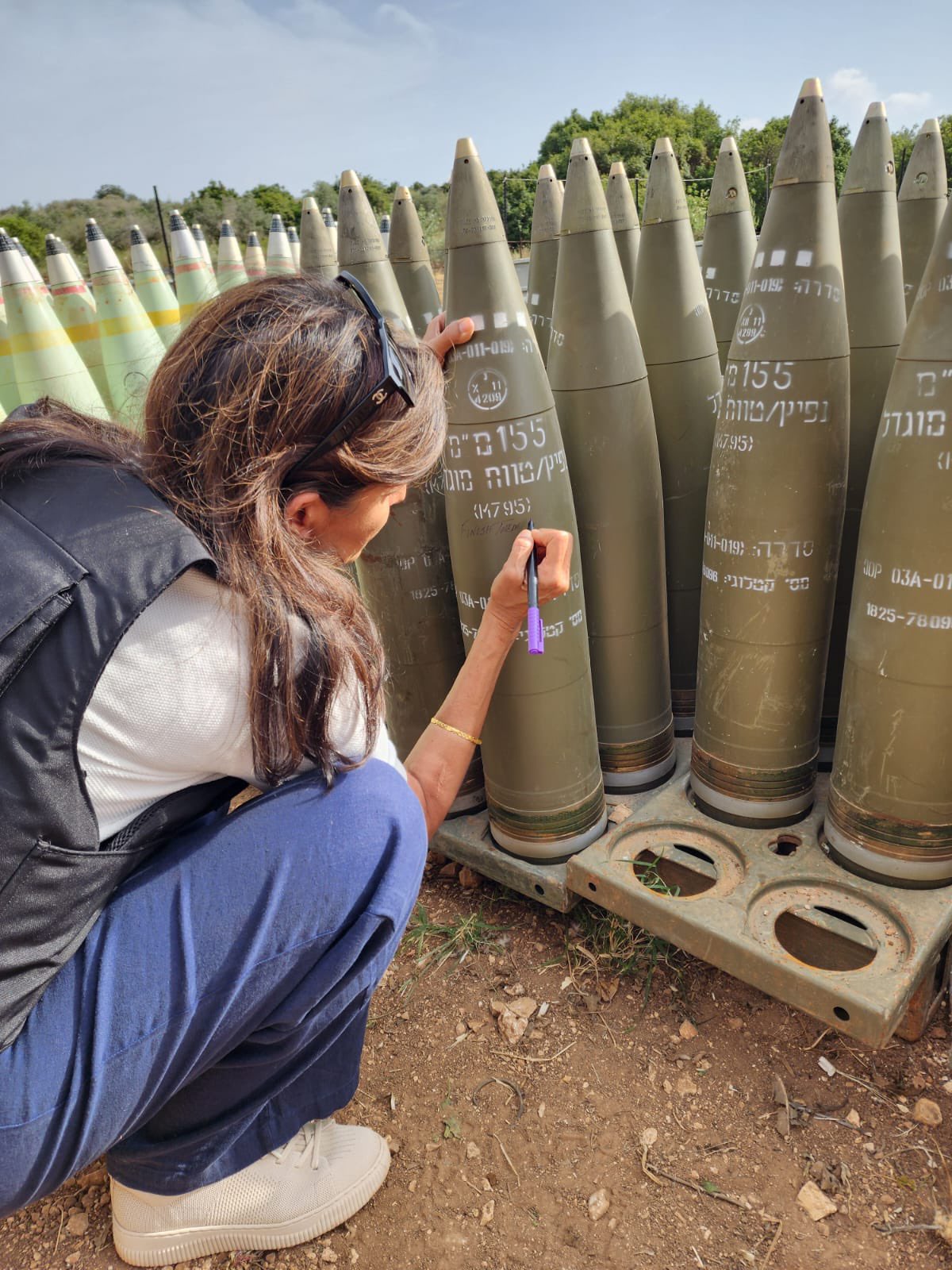 Nikki Haley writes finish them on Israeli artillery shells