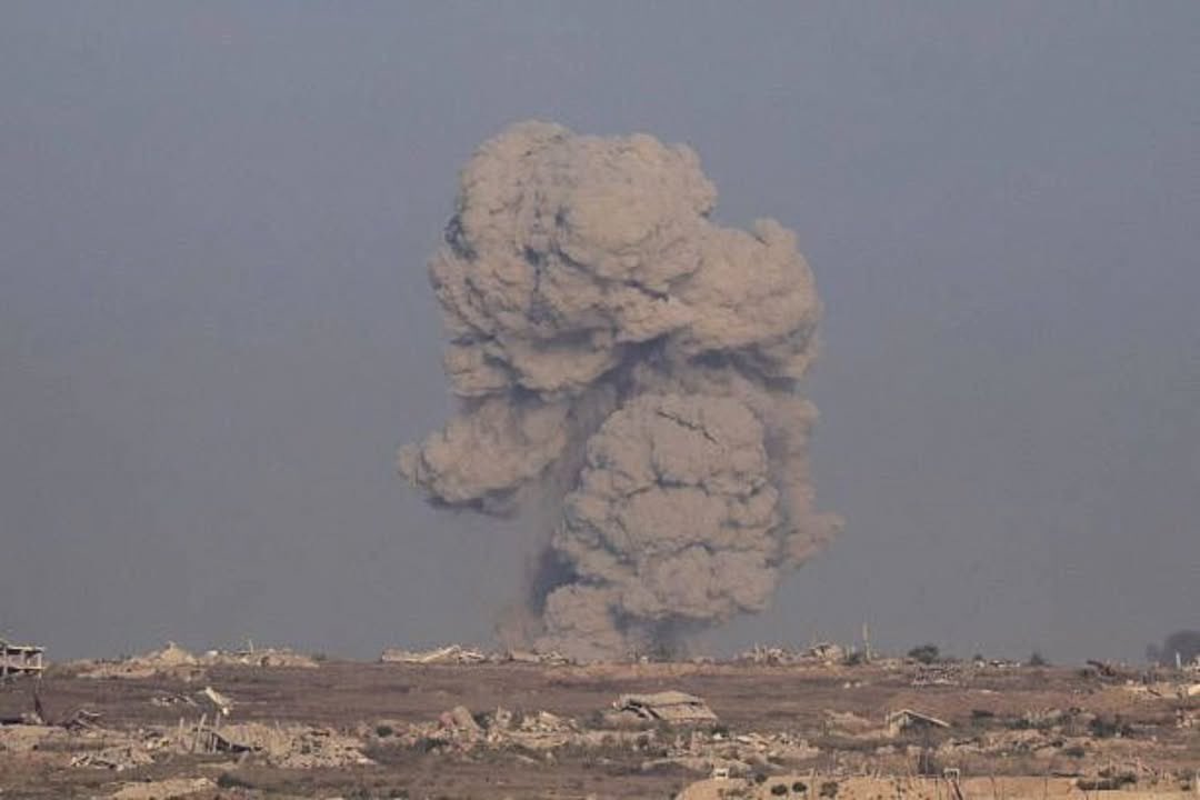 Israeli Demolition Operations Visible from Gaza Envelope Settlements