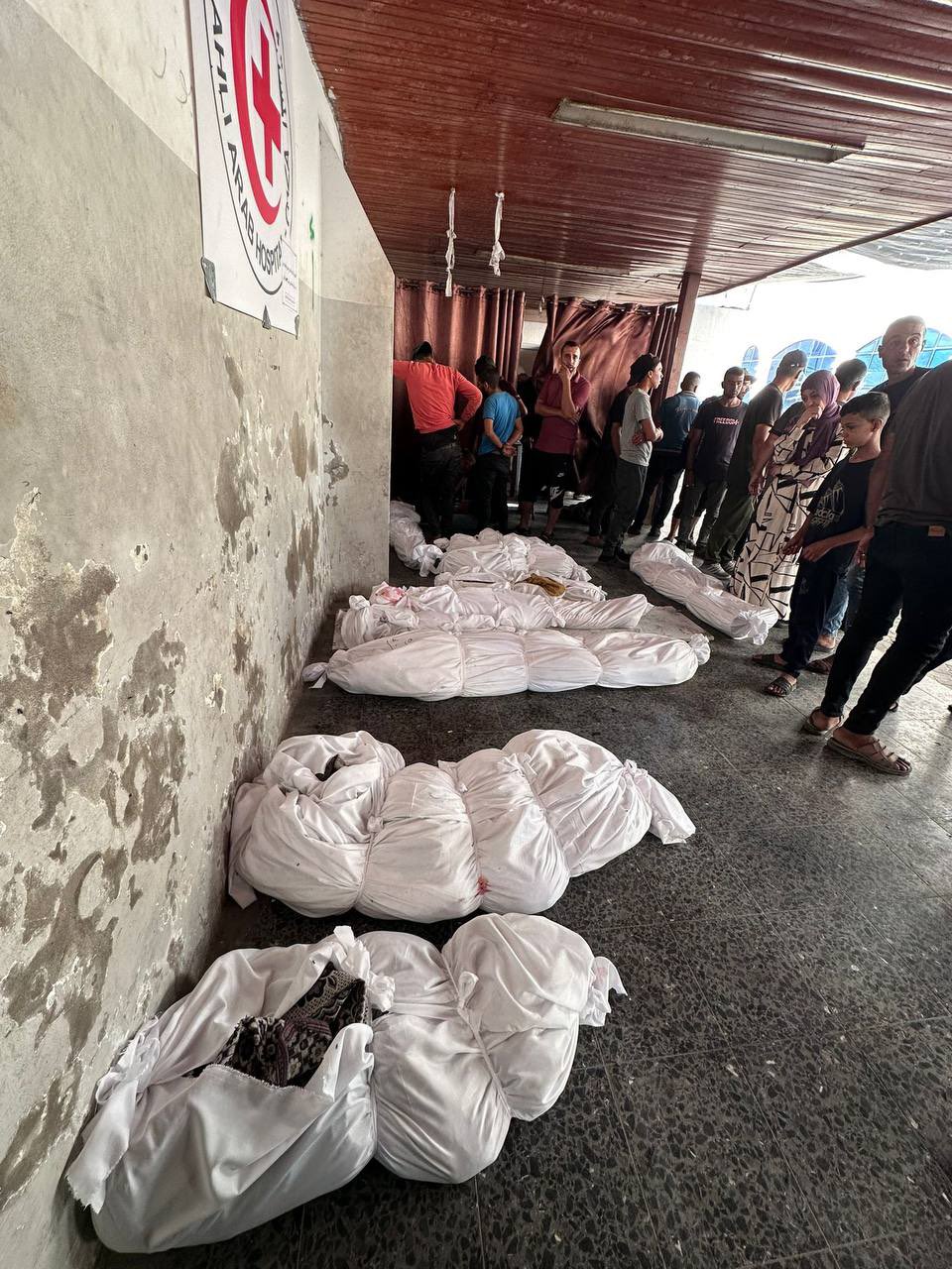 Israeli airstrikes intensify in Gaza causing continued casualties