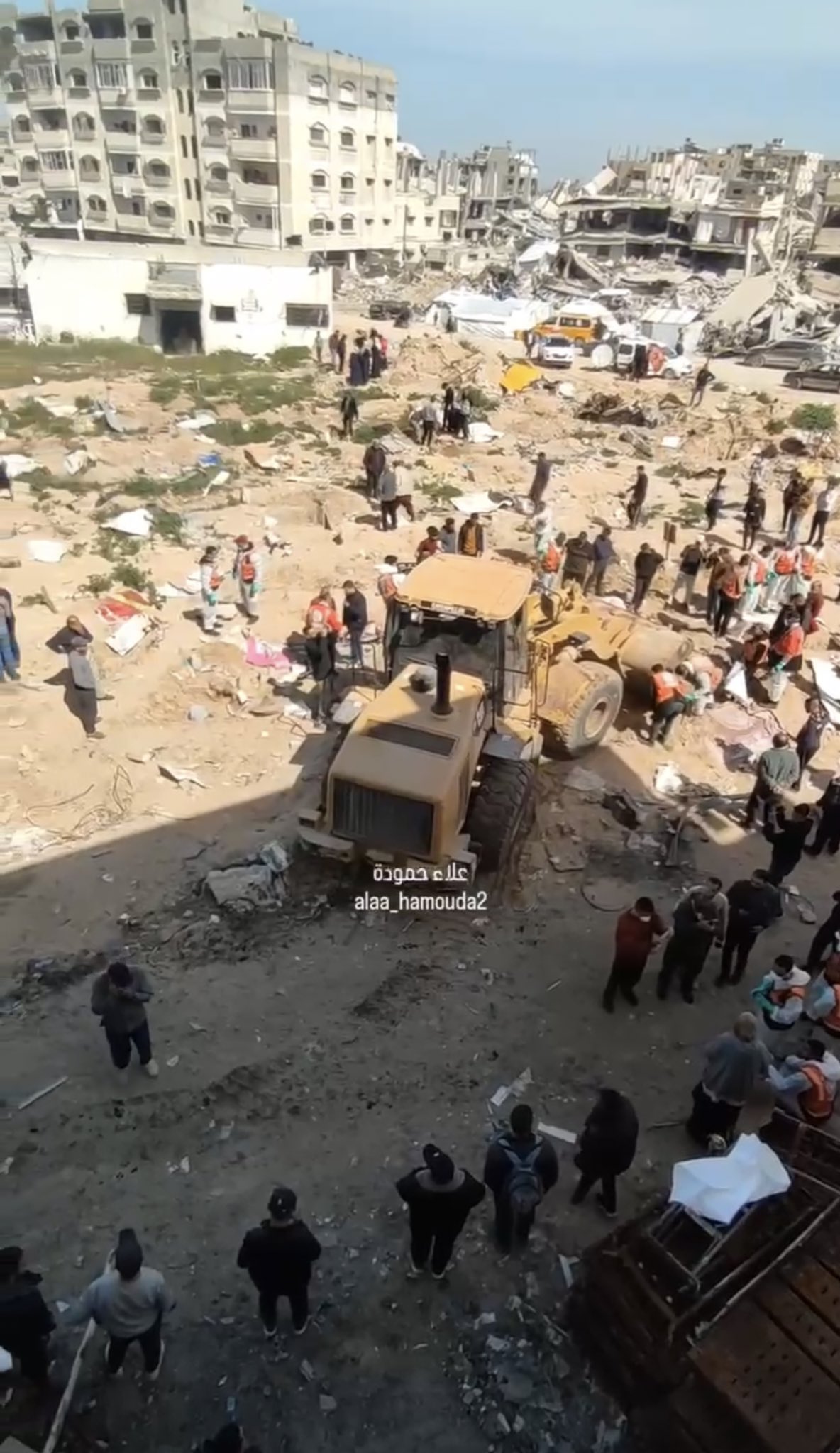 Mass graves discovered at Al Shifa Hospital in Gaza