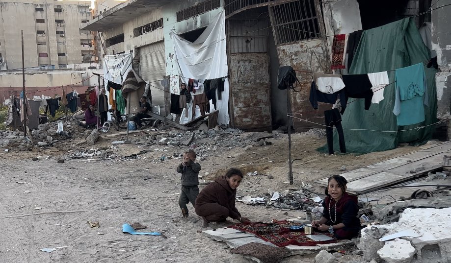 Israeli forces order evacuation of displaced persons in Jabalia schools