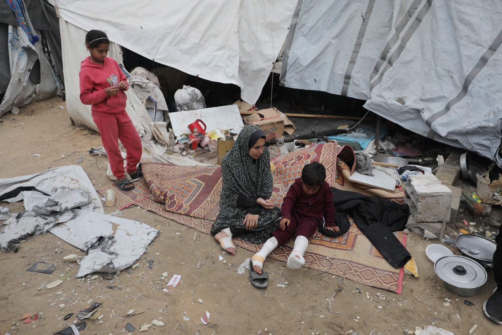 Israeli bombing kills multiple displaced persons in Deir al Balah