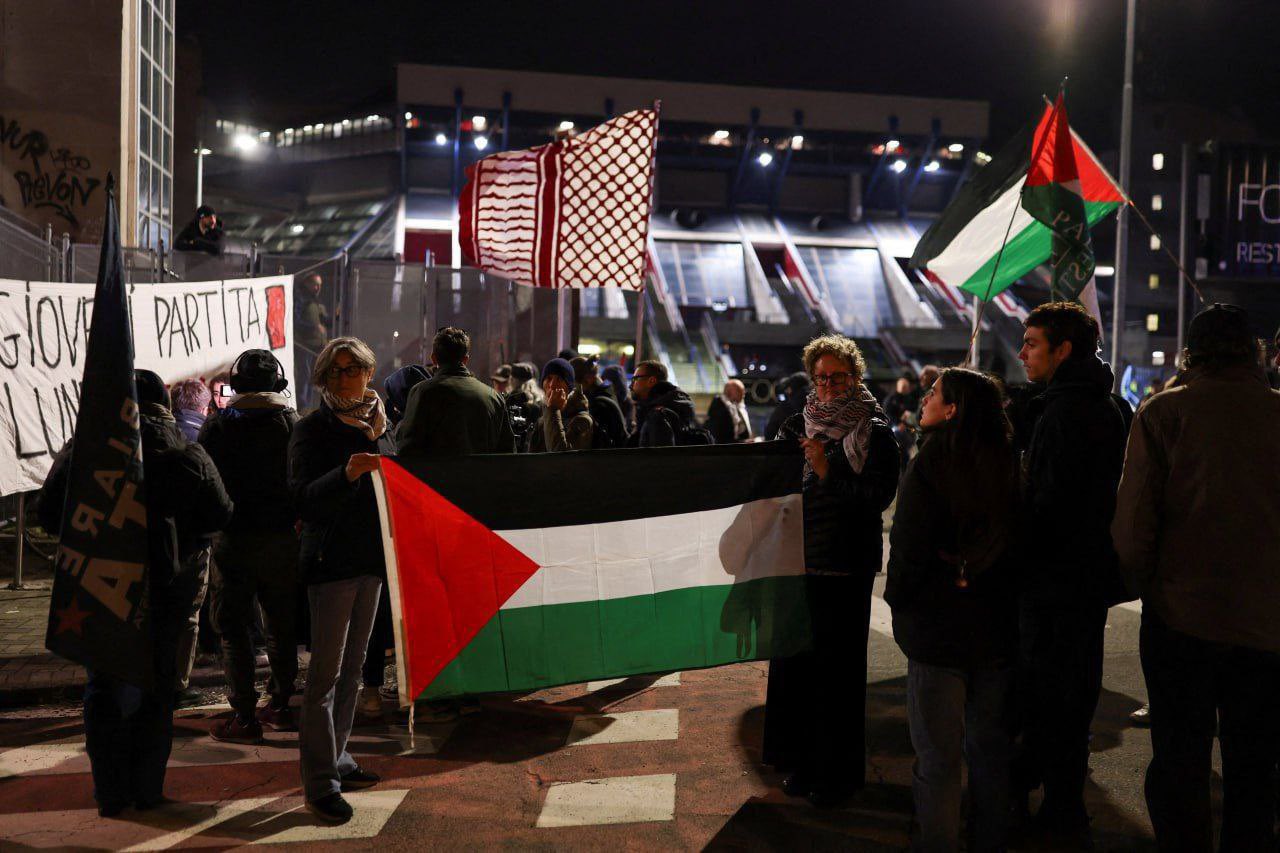 Palestinian Supporters Protest Israeli Team in European Football