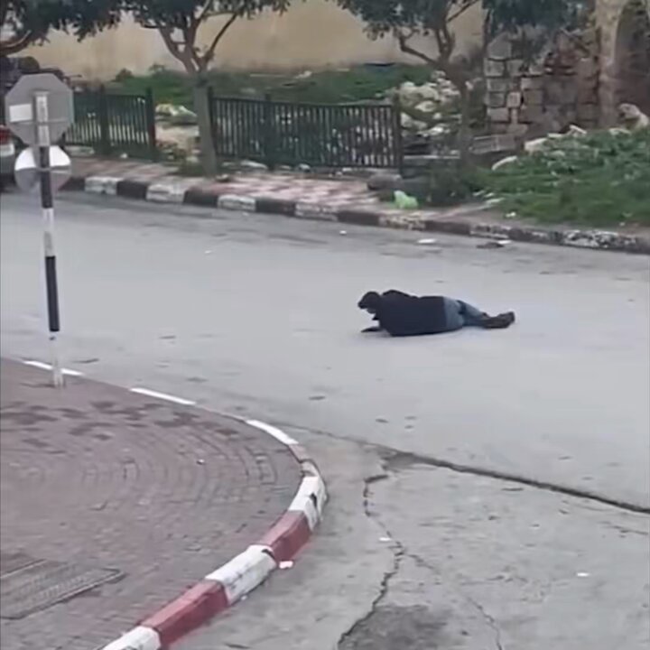 Israeli forces accused of shooting wounded Palestinian in Dura