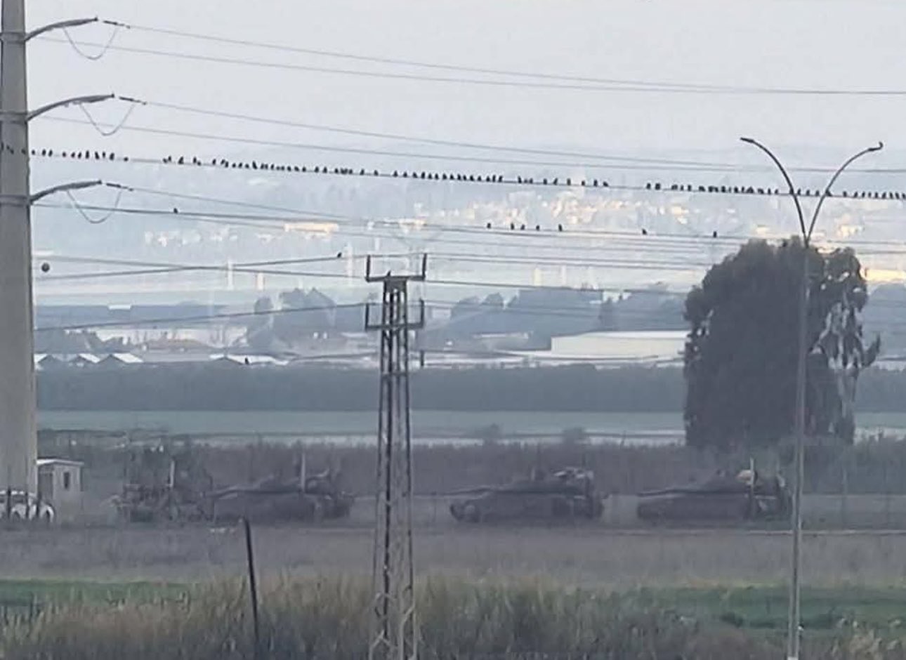 Israeli occupation forces move tanks into Jenin