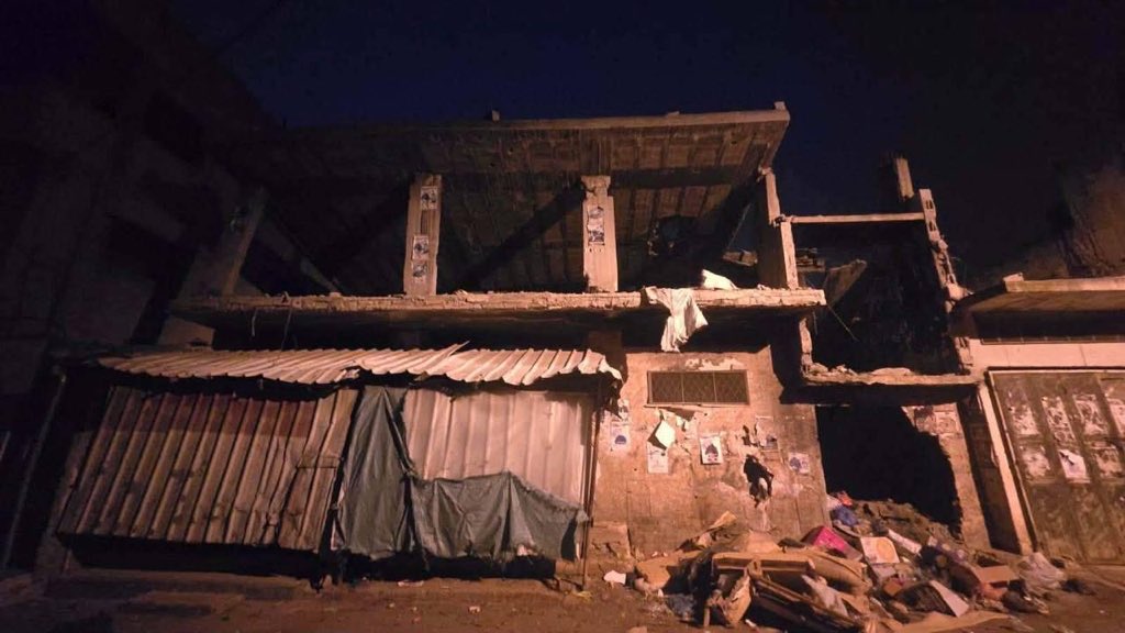 Israeli forces raid Balata camp, destroy Fatah office