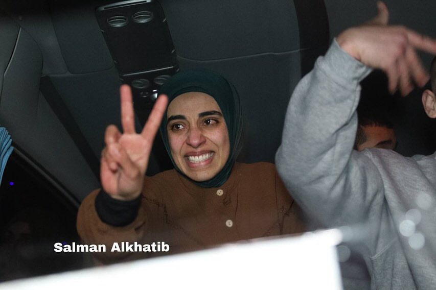 Palestinian Female Prisoners Released in Initial Exchange Deal