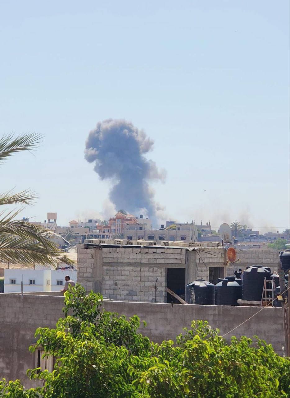 Israeli Occupation Targets Home in Khan Younis, Casualties Reported