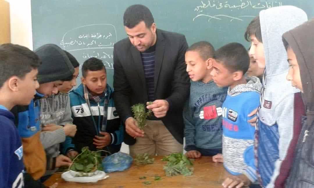 Israeli airstrike kills 16 at UN school in El-Nuseyrat