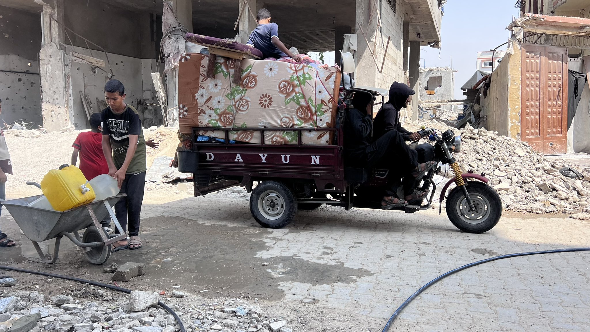 Israeli forces begin evacuation of Gaza City residents