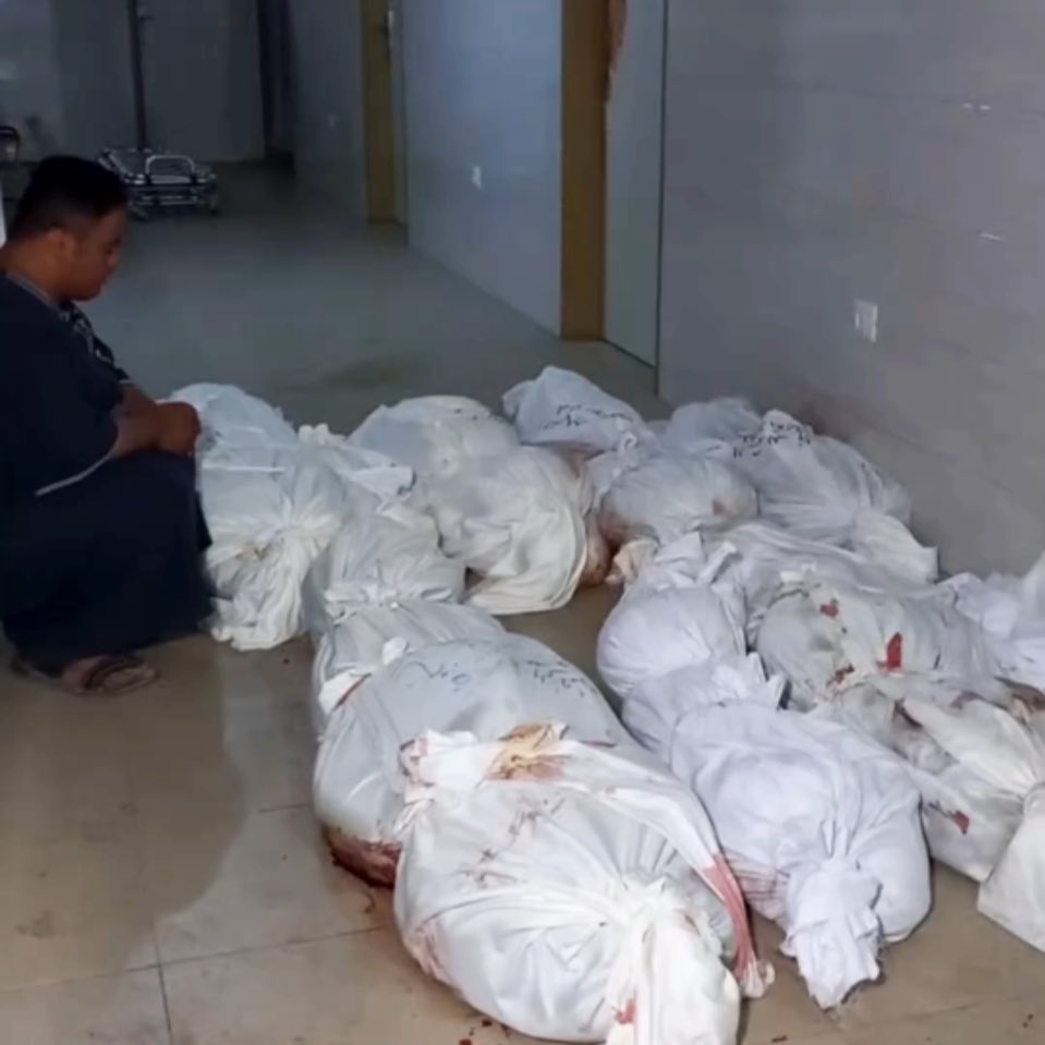31 Palestinian Civilians Killed in Gaza Israeli Bombardment