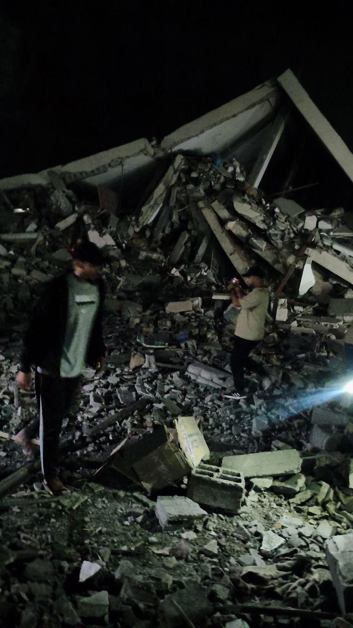Massive destruction after Israeli strike on Al-Zawayda