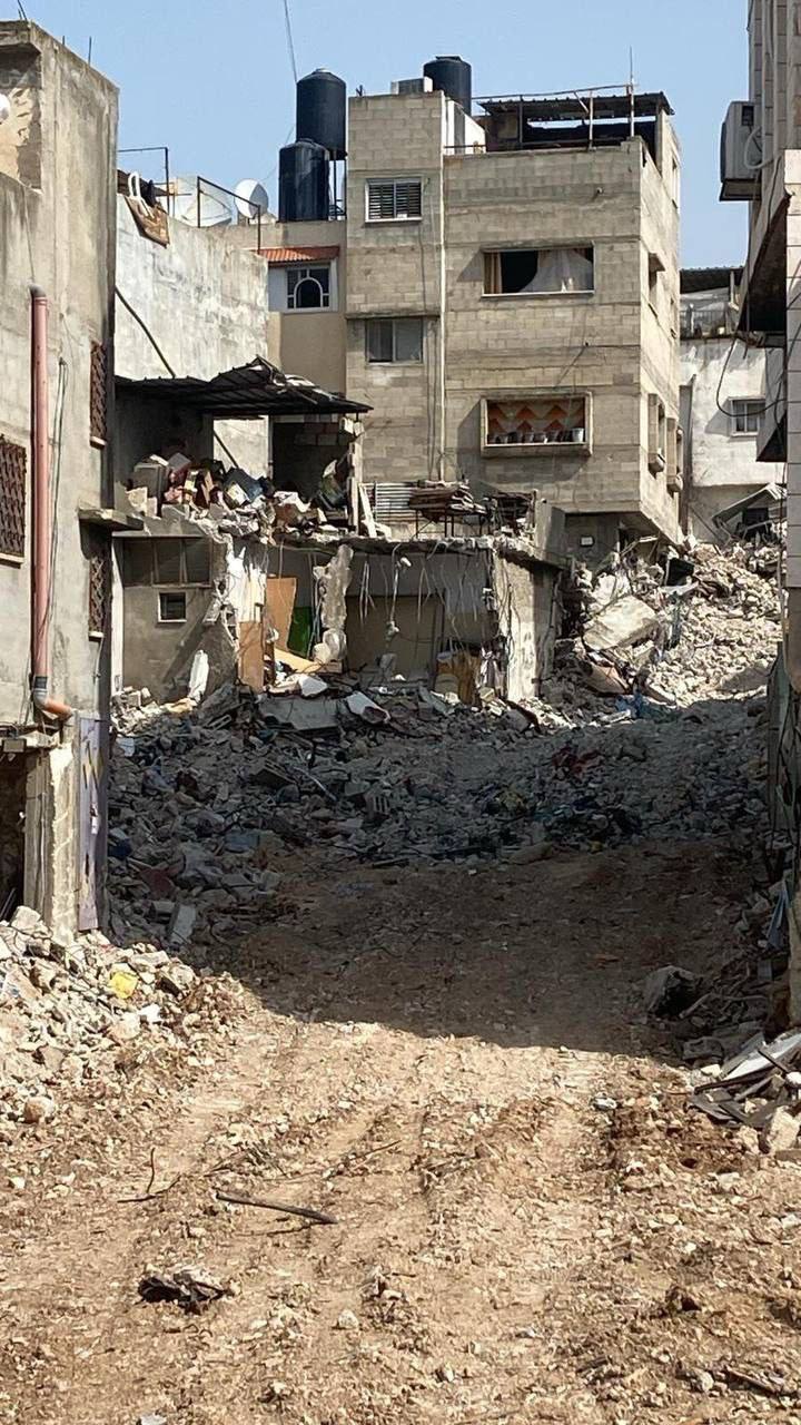 Israeli demolition campaign destroys homes in Nur Shams camp, Tulkarm